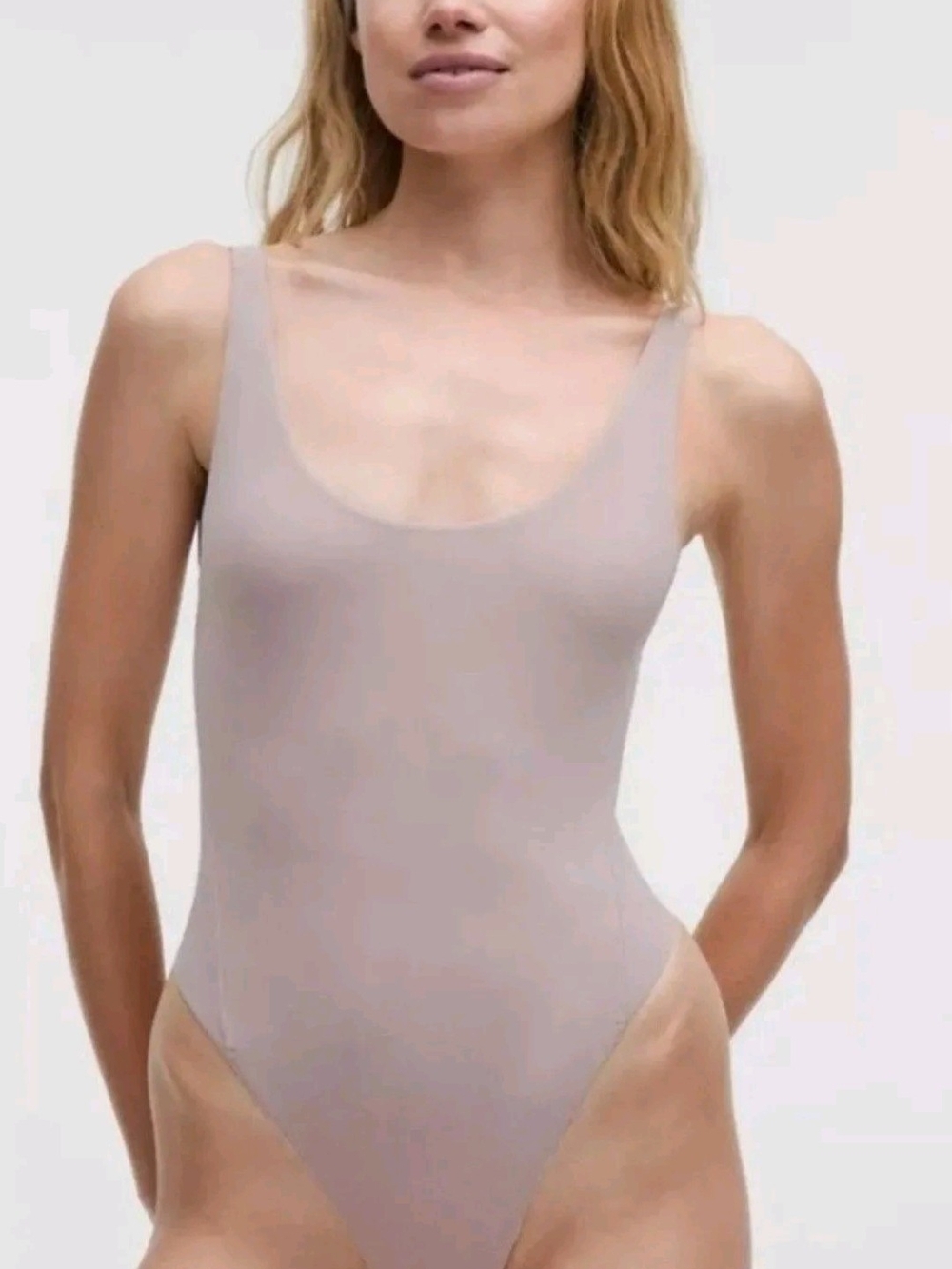NWT Lululemon Scoop Neck Seamless Tank Bodysuit Size M